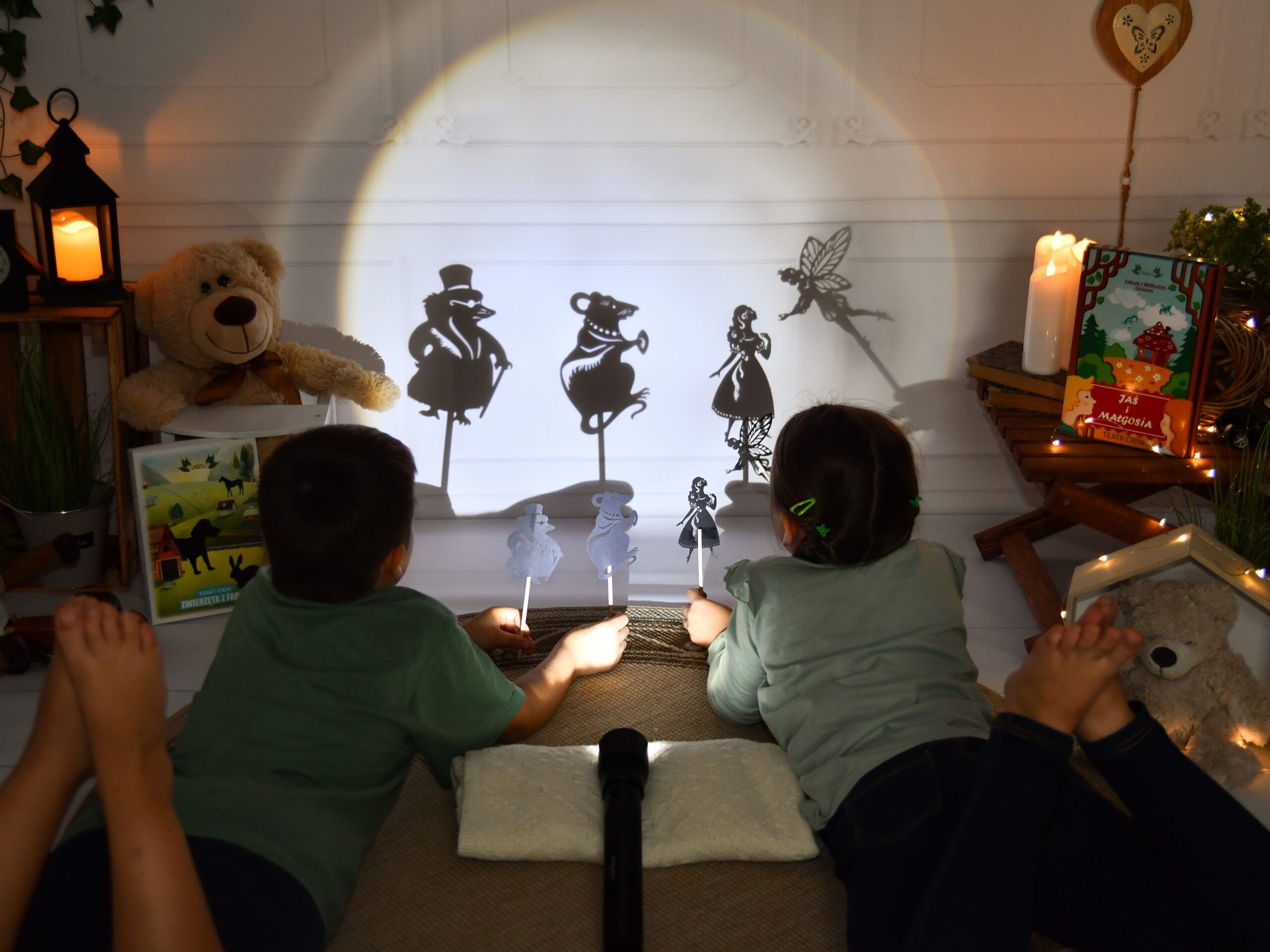 Teatrzyk cieni Calineczka - obrazek 2